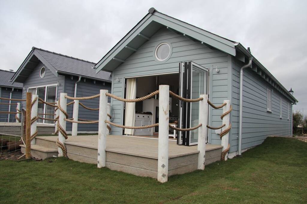 Looney Dunes Beach House Filey Bungalows for Rent in Hunmanby