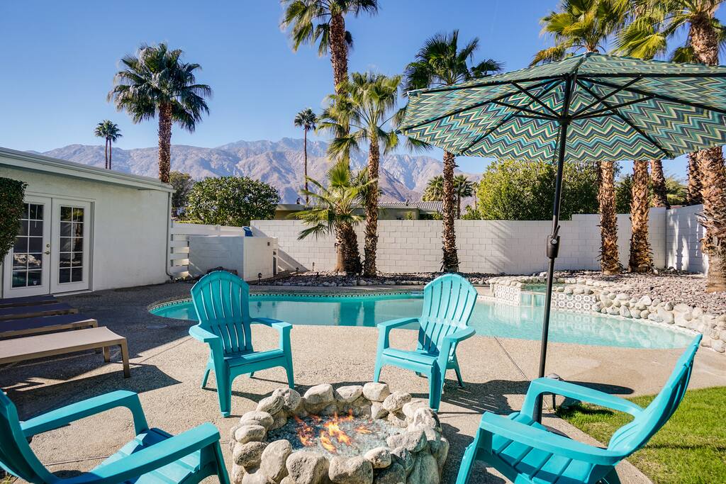 Gather around the firepit on a desert evening.