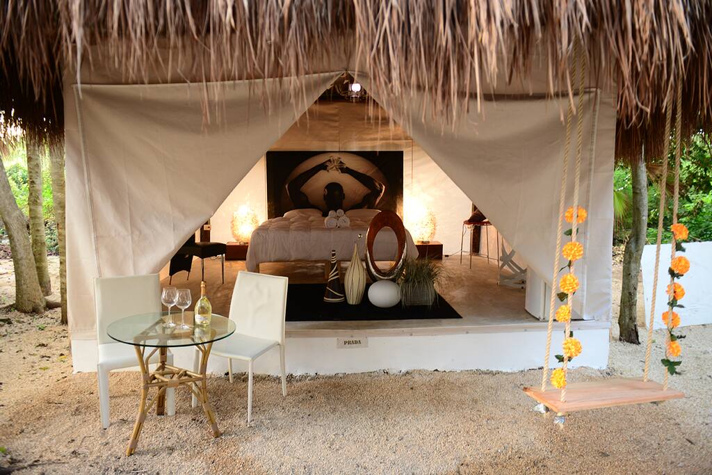 ECO TENT
View from outside