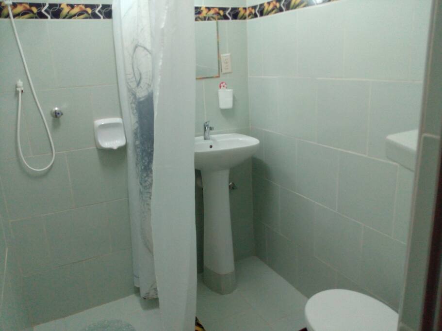 Baño habitación 1