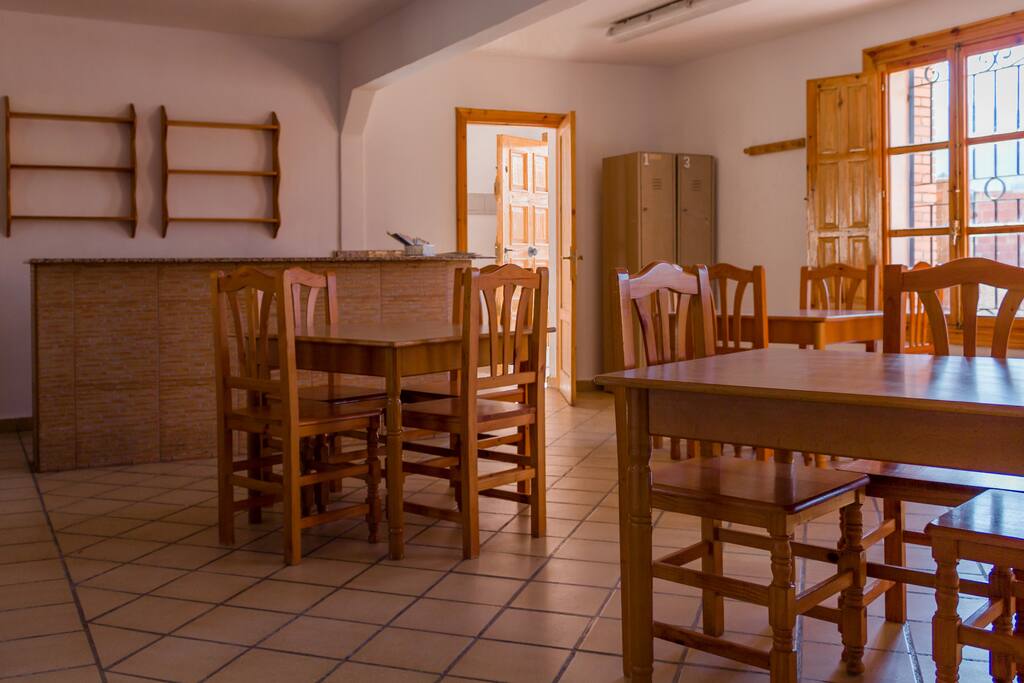 Salón comedor para 20 comensales