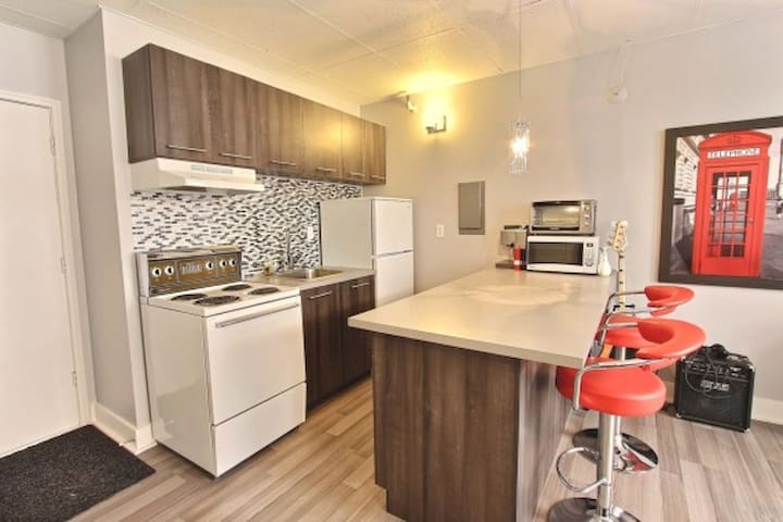 Studio chic et moderne au centre ville de Québec