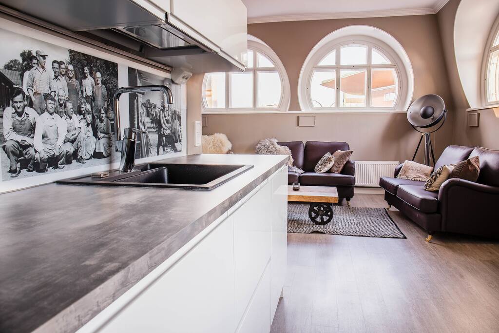 View from kitchen to the living room