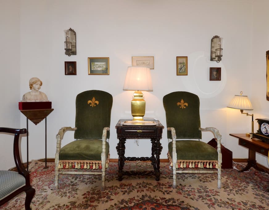 Room- Take a seat and read or simple rest.