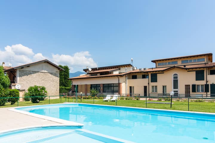 Moderno Appartamento A Salò Con Piscina - Gardone Riviera