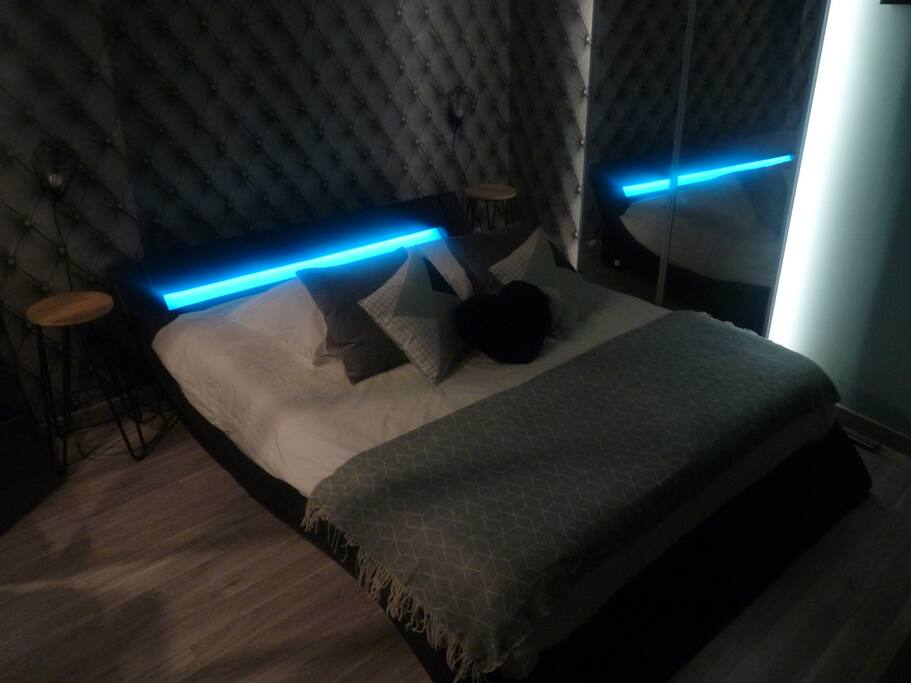 1er étage, chambre équipée high tech