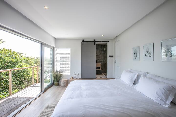 Ocean Sky Retreat Villa, Misty Cliffs gallery image 5