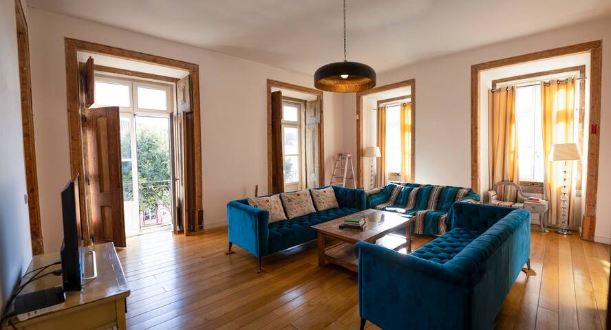 Alfama Chic 2 gallery image 3