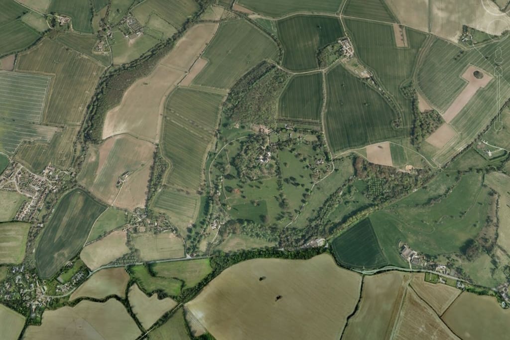 Bird's eye view of the location