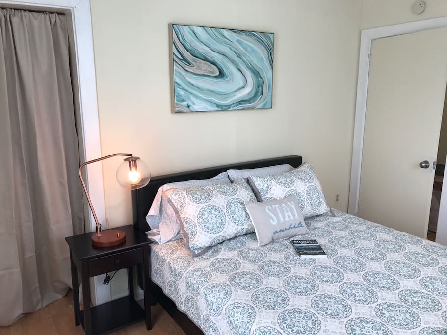 All new bedding and furniture