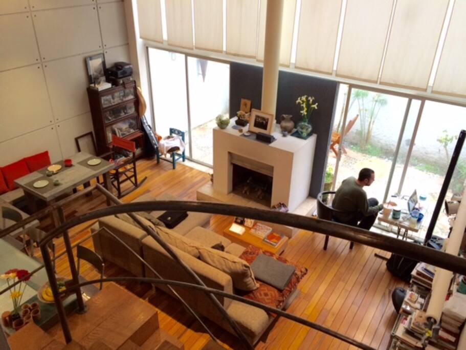 SHARED LIVING ROOM AREA