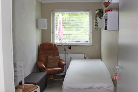 Værelse nr. 1 - lille værelse med en enkelt seng