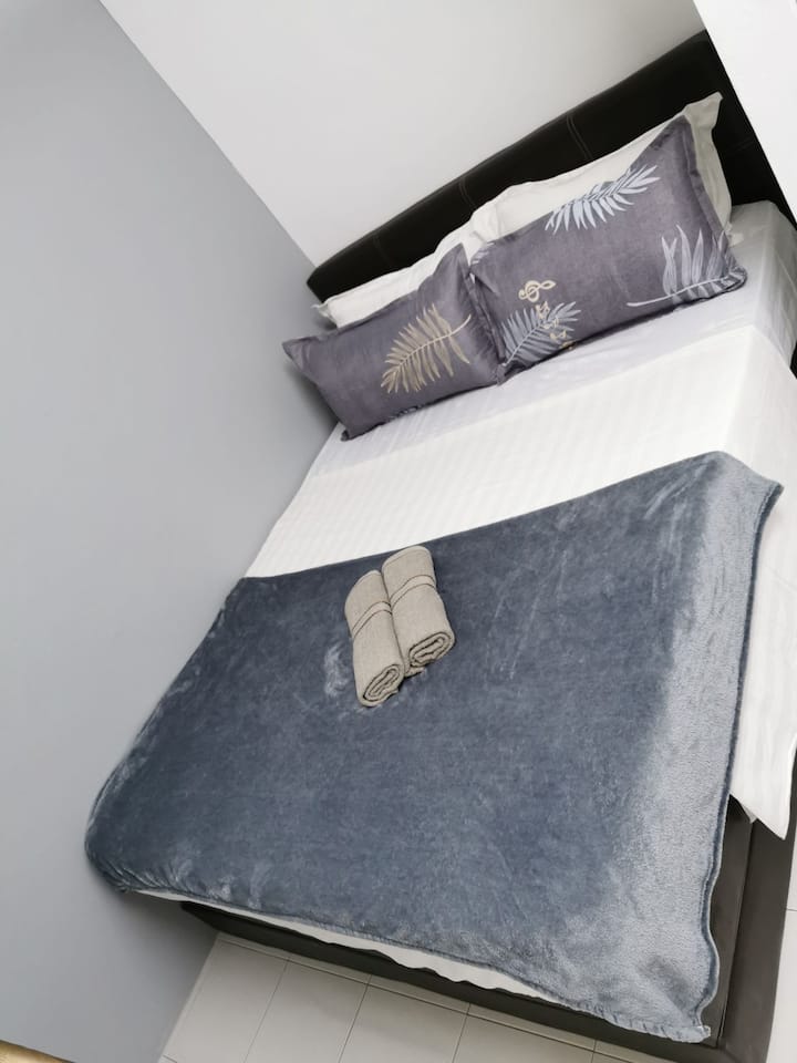 Thrid Room, BRAČNI KREVET (ŠIRINE 150-179