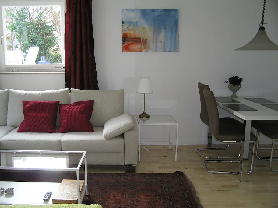 Wohnzimmer mit Essecke