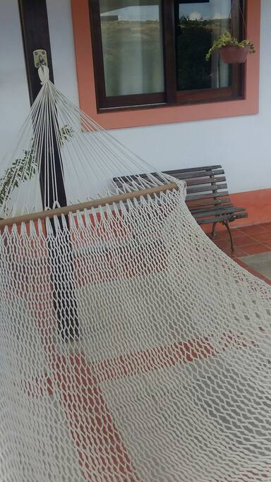 Caramachão com rede para descanso