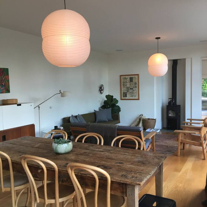Dining for 8