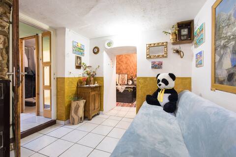 Top performing Airbnb: Disastrous 2 in Muraj