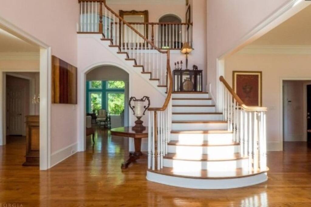 Guest: "Enjoyed our stay such a beautiful home. Will definitely visit again!" FABULOUS FOYER, Double staircase, fireplaces, & so much more...