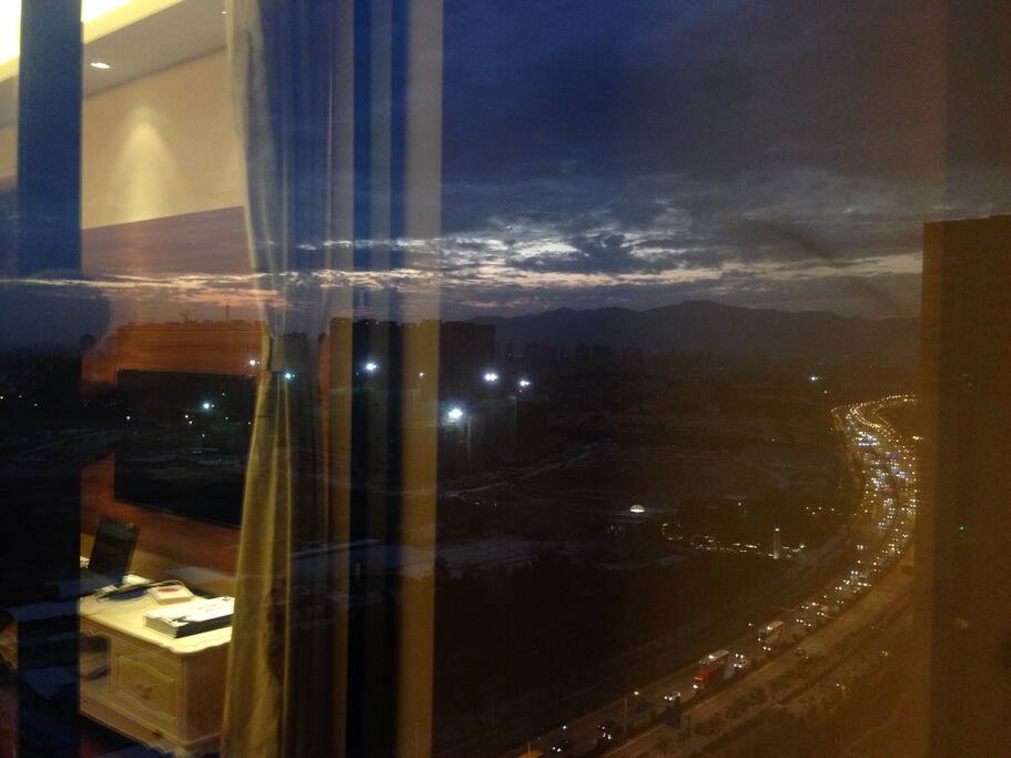 从卧室俯瞰外景