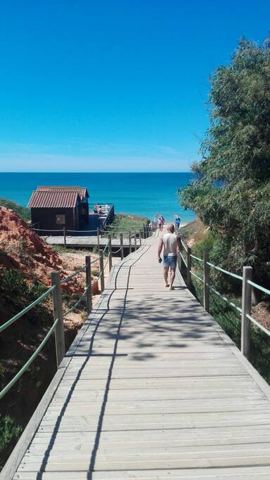 Passadiço, acesso Praia Falésia Alfamar