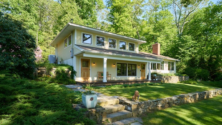 Mid-century Stunner With Water Views! - Old Saybrook, CT