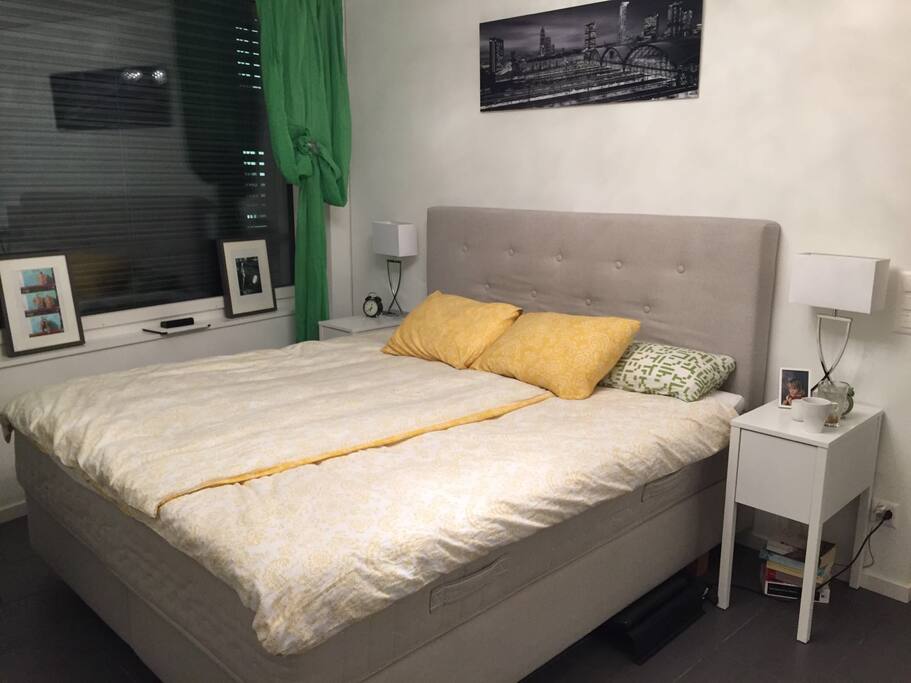 Bed room