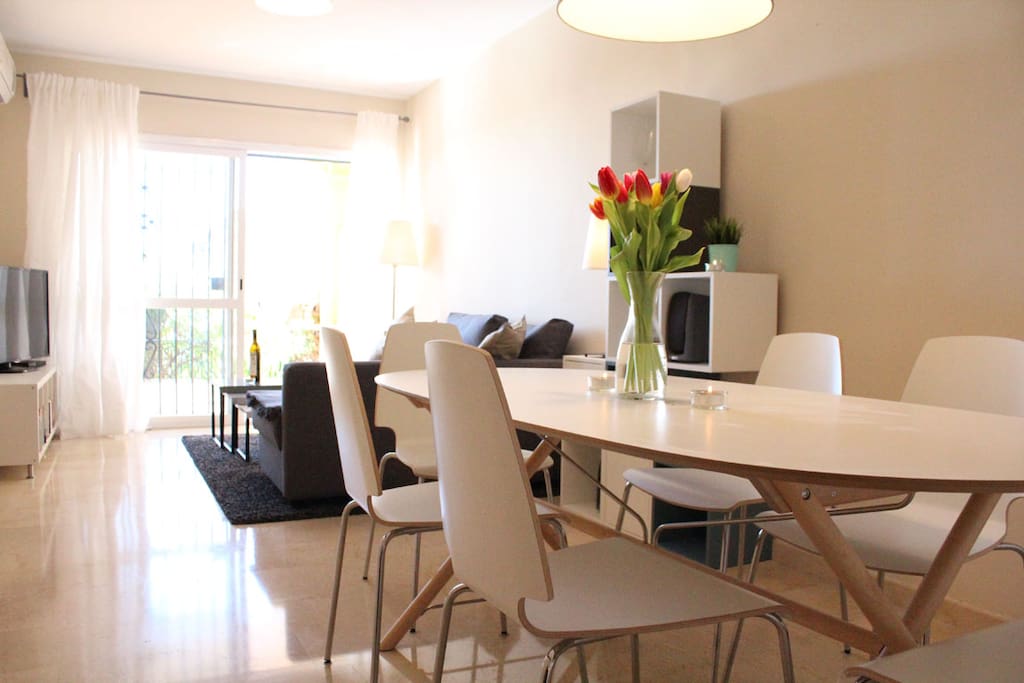 Wohnzimmer / Living room