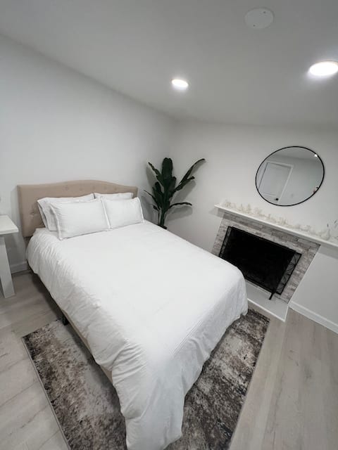 [12 mi to DC]*Private Entrance*Bathroom*Kitchen*