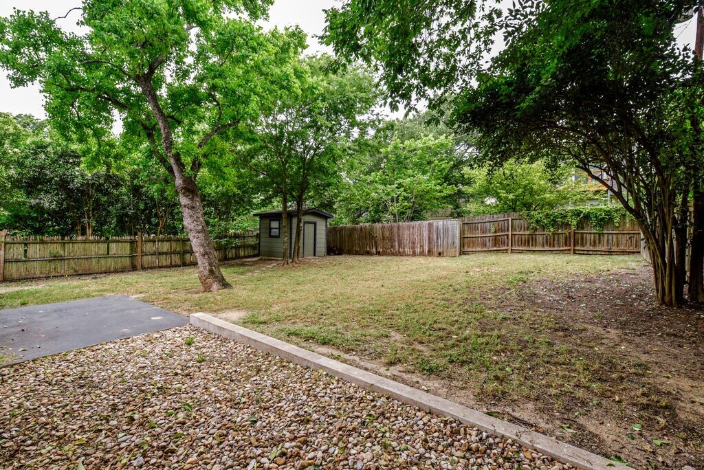 Walk2PrkTrailsxMueller E. GemEscape BigYard 15m DT