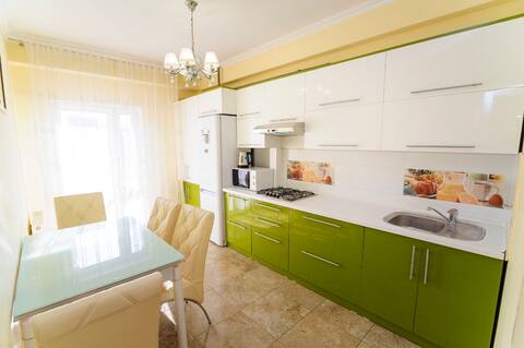 Bright & Quiet 2Room apartment in City Center