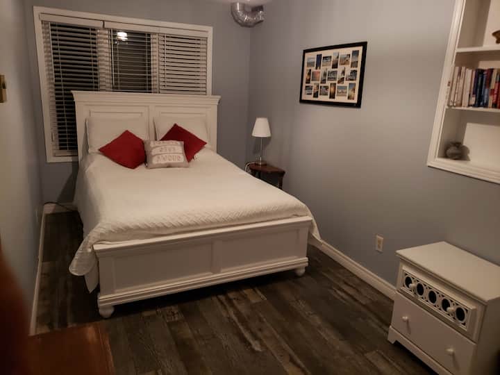 غرفة نوم علوية 5 بإطلالات على البحيرة