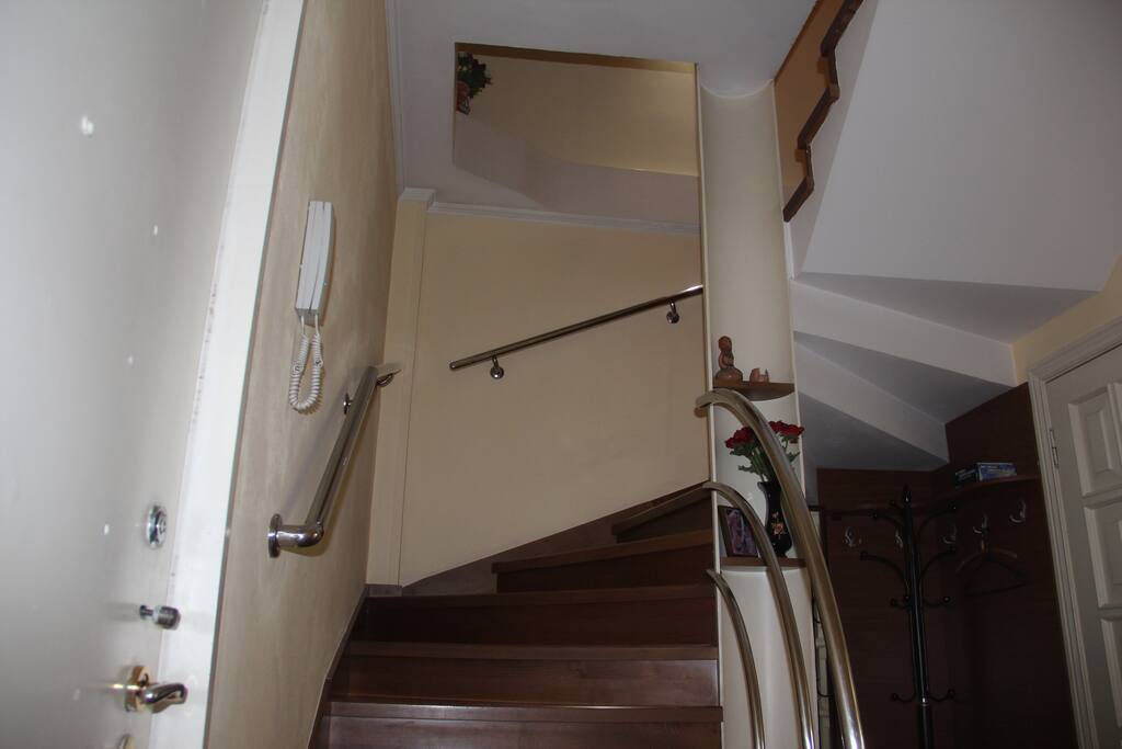 Floor 1 - Staircase to Floor 2