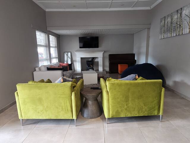 Calmness in Claremont gallery image 2