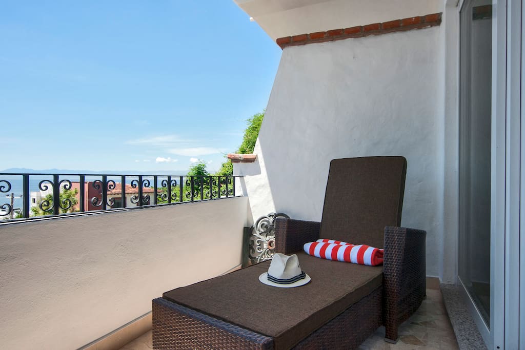 Private CondoTerrace for relaxing