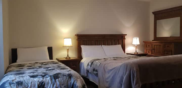 Suite Ethan con due camere da letto: letto king-size e letto singolo