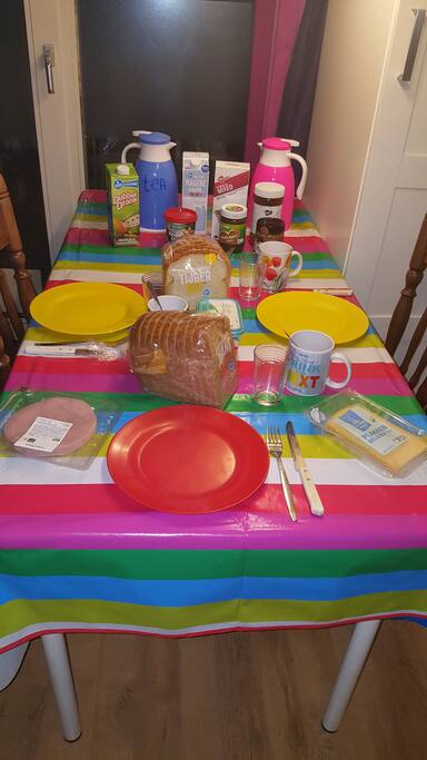 Breakfast in the kitchen
