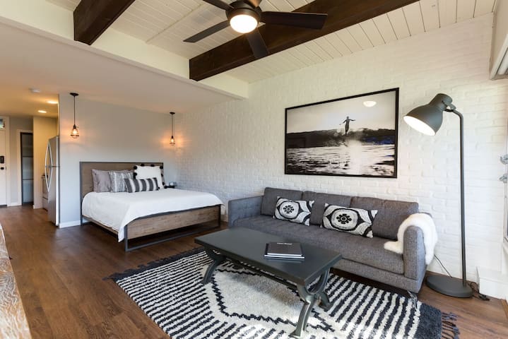 Designer Island Industrial Studio Steps from Beach