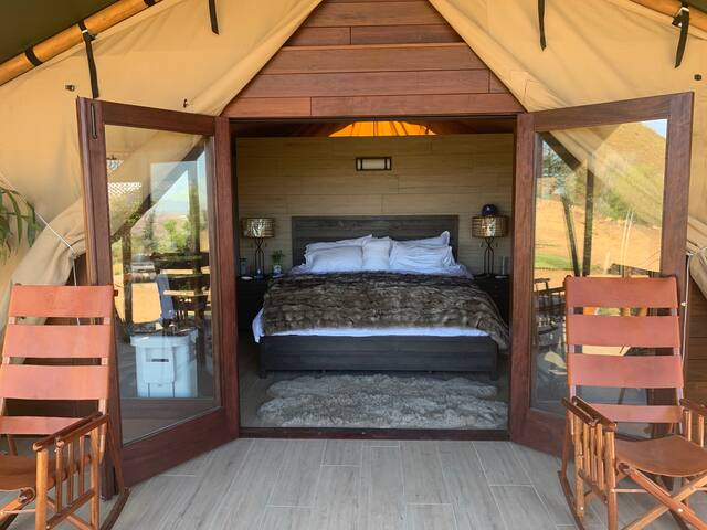 Malibu Mtns Luxury Safari Tent /Airstream 40 acres gallery image 3