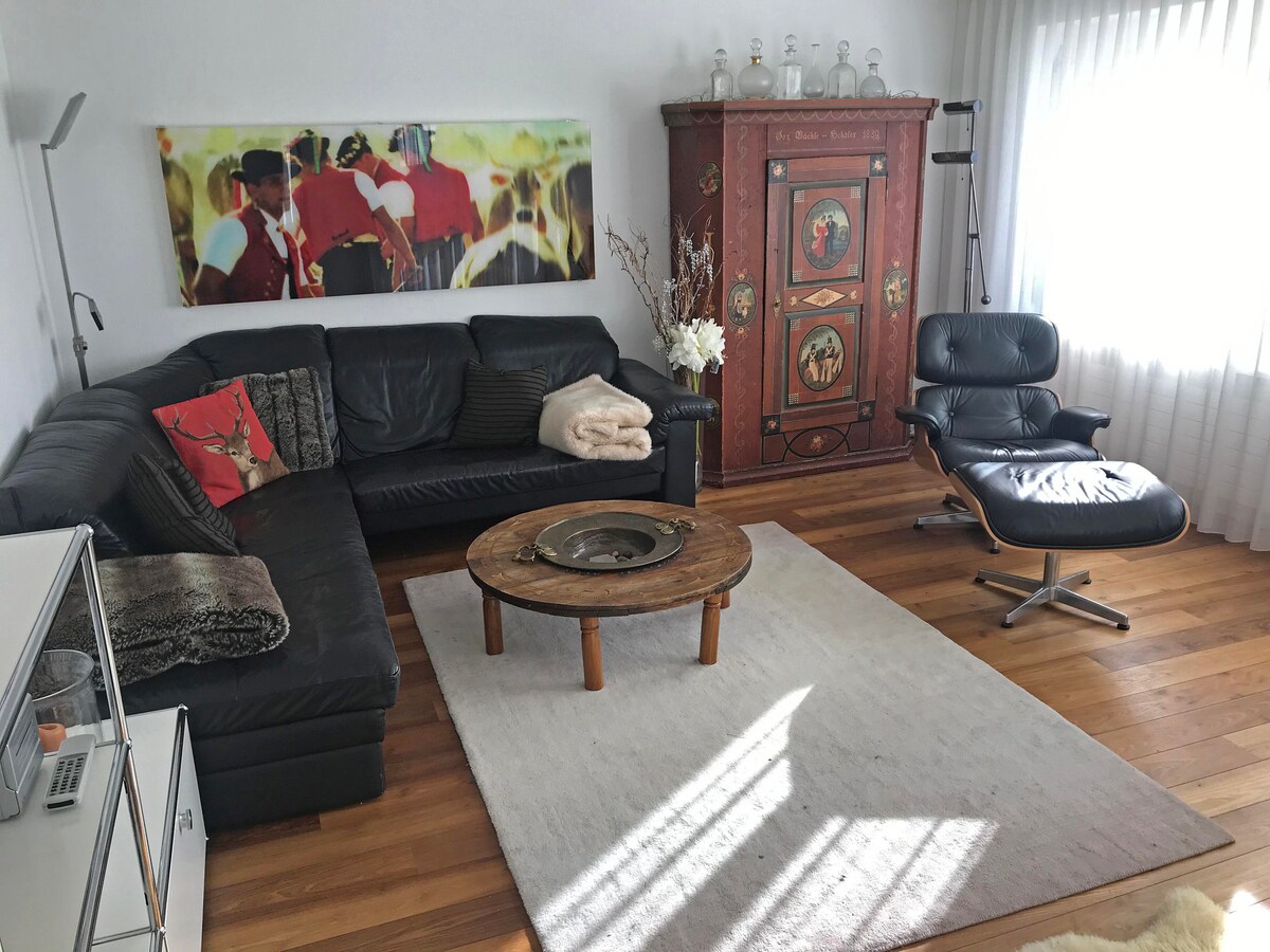 Successful Airbnb property: Central, Quiet, Sunny, Modern in Vaz/Obervaz