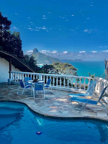 Casa no Joá Com vista para o mar