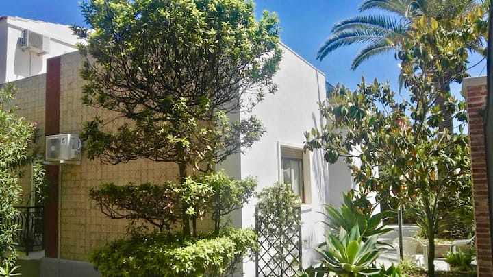 Villa surrounded by greenery - "Villa Graziella"