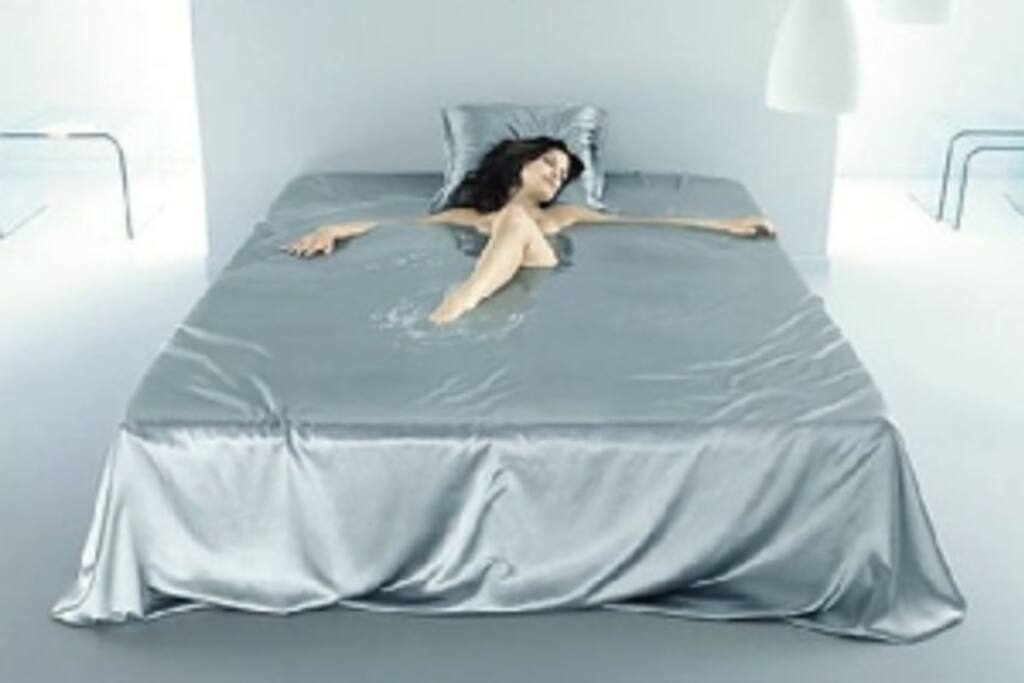 Wasserbett!!! Herrlich entspannend!