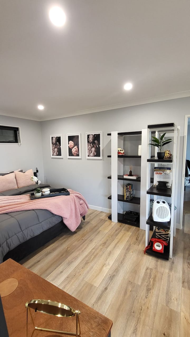 Downstairs apartment. Guest suites for Rent in Pukekohe, Auckland