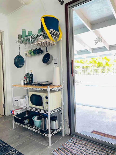 Top performing Airbnb: 1-Bedroom Suite with Private Pool and Garden Lanai in Kailua