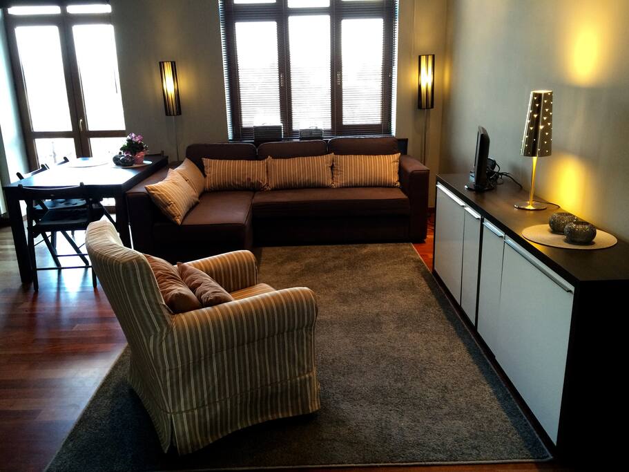 Open concept living room and kitchen