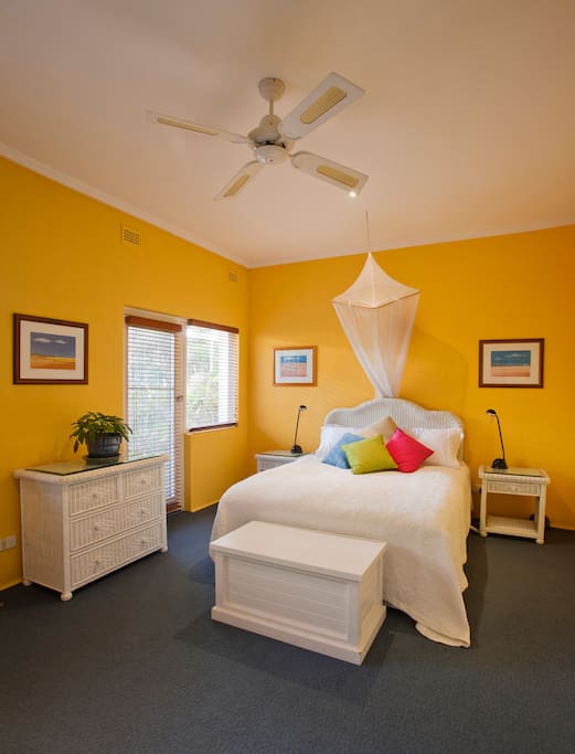 Queen Master bedroom