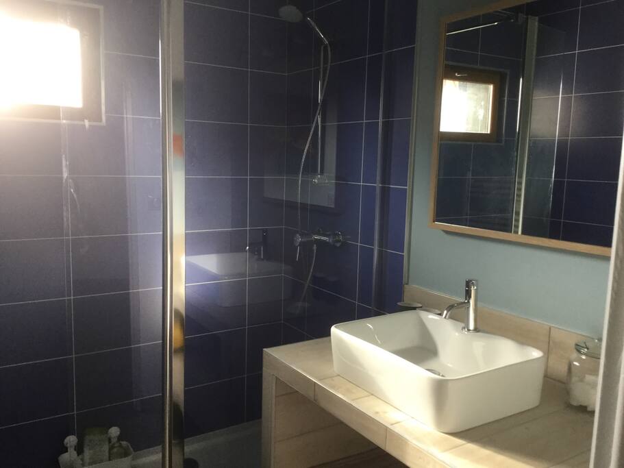 Salle d'eau douche à l'italienne
