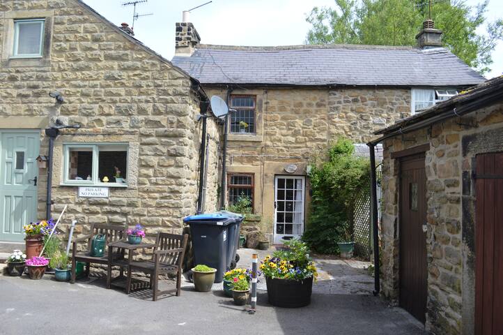 Airbnb Eyam Holiday Rentals Places To Stay England