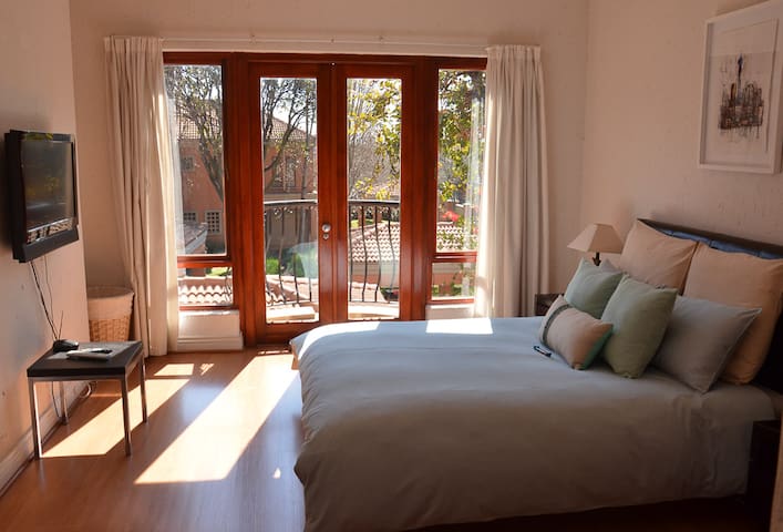 Serenity in the City: Luxury and Location