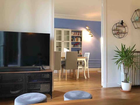 Popular Airbnb listing: Charming apartment near Stade de France in Saint Denis